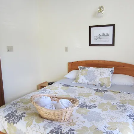 5Th Avenue Bed & Breakfast-2